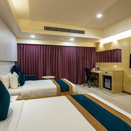 Zion - A Luxurious Hotel Μπανγκαλόρ Εξωτερικό φωτογραφία