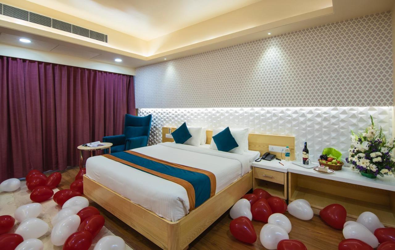 Zion - A Luxurious Hotel Μπανγκαλόρ Εξωτερικό φωτογραφία