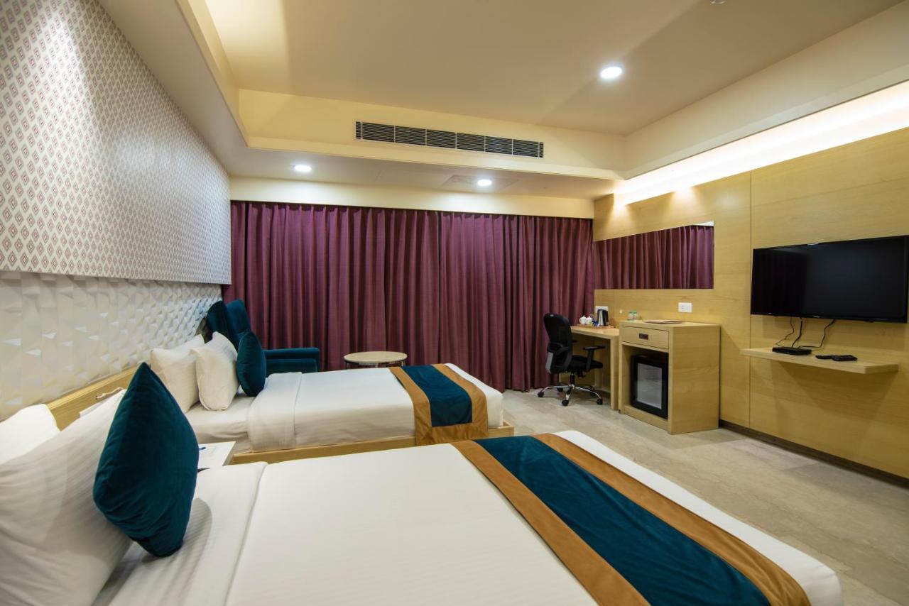 Zion - A Luxurious Hotel Μπανγκαλόρ Εξωτερικό φωτογραφία